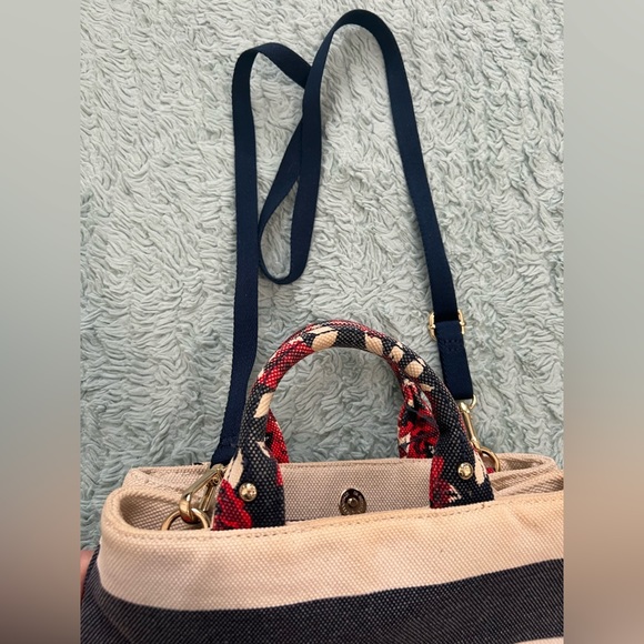 Tommy Hilfiger Small Tote Crossbody - Picture 5 of 11